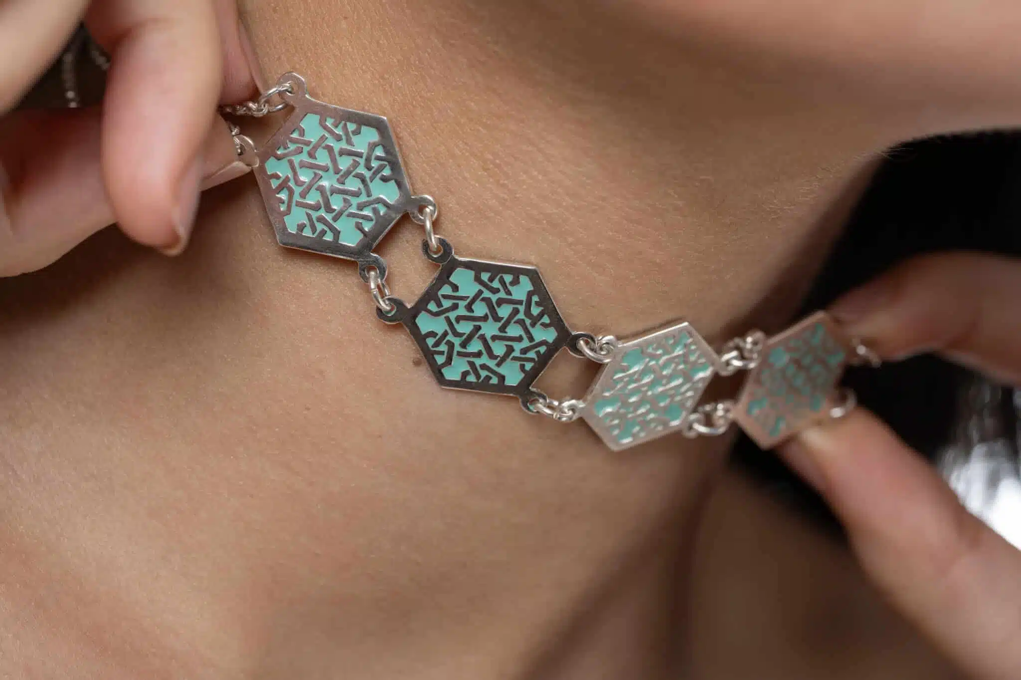 Sterling Silver Double Sided Hexagon Chocker 3 DSC8438 scaled