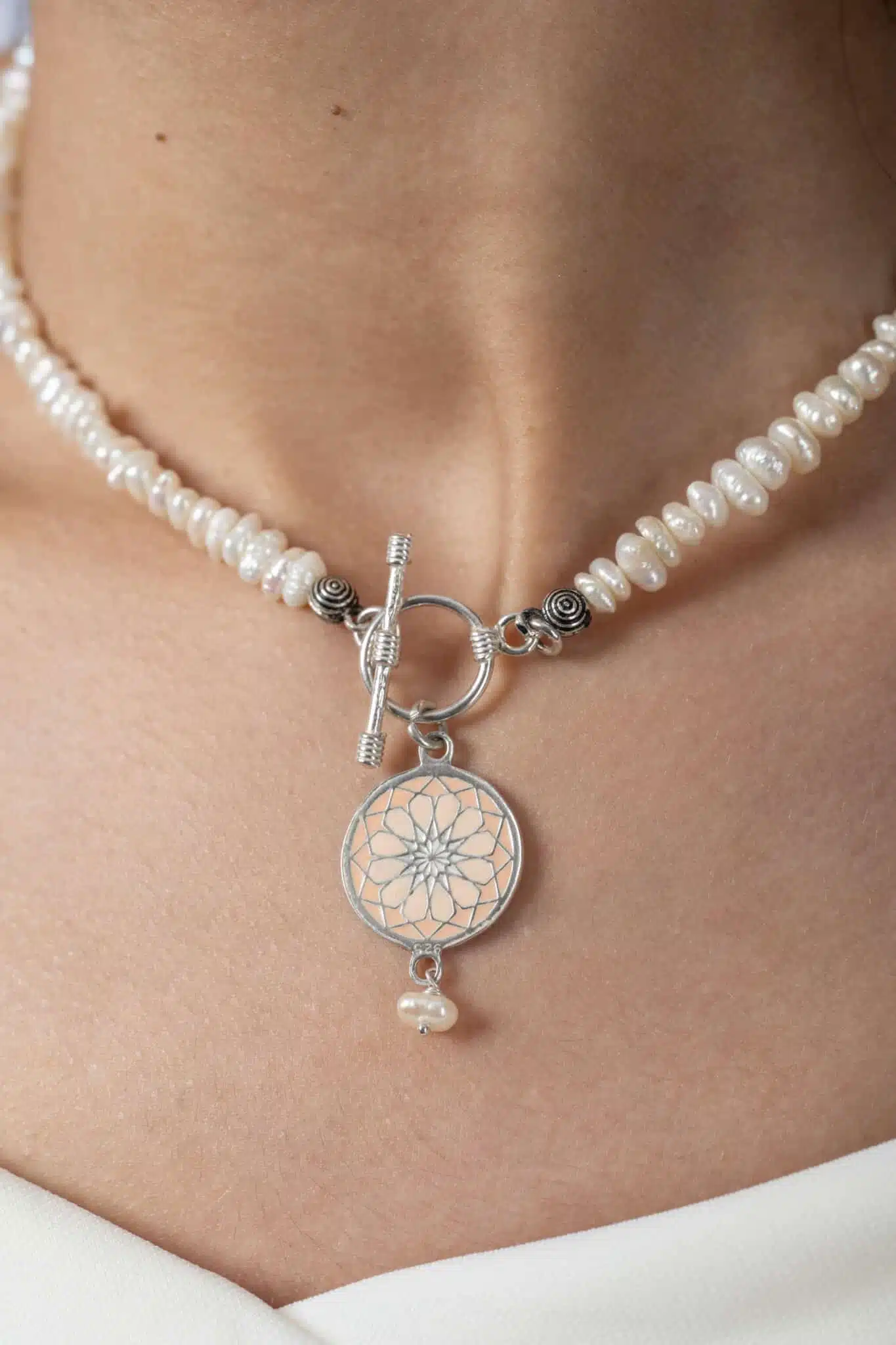 Sterling Silver Double Sided Pendant with Pearls Necklace. 6 DSC8529 scaled