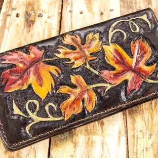 Leaf wallet brown