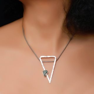 Handmade Sterling Silver Sea glass Pendant (code 580)