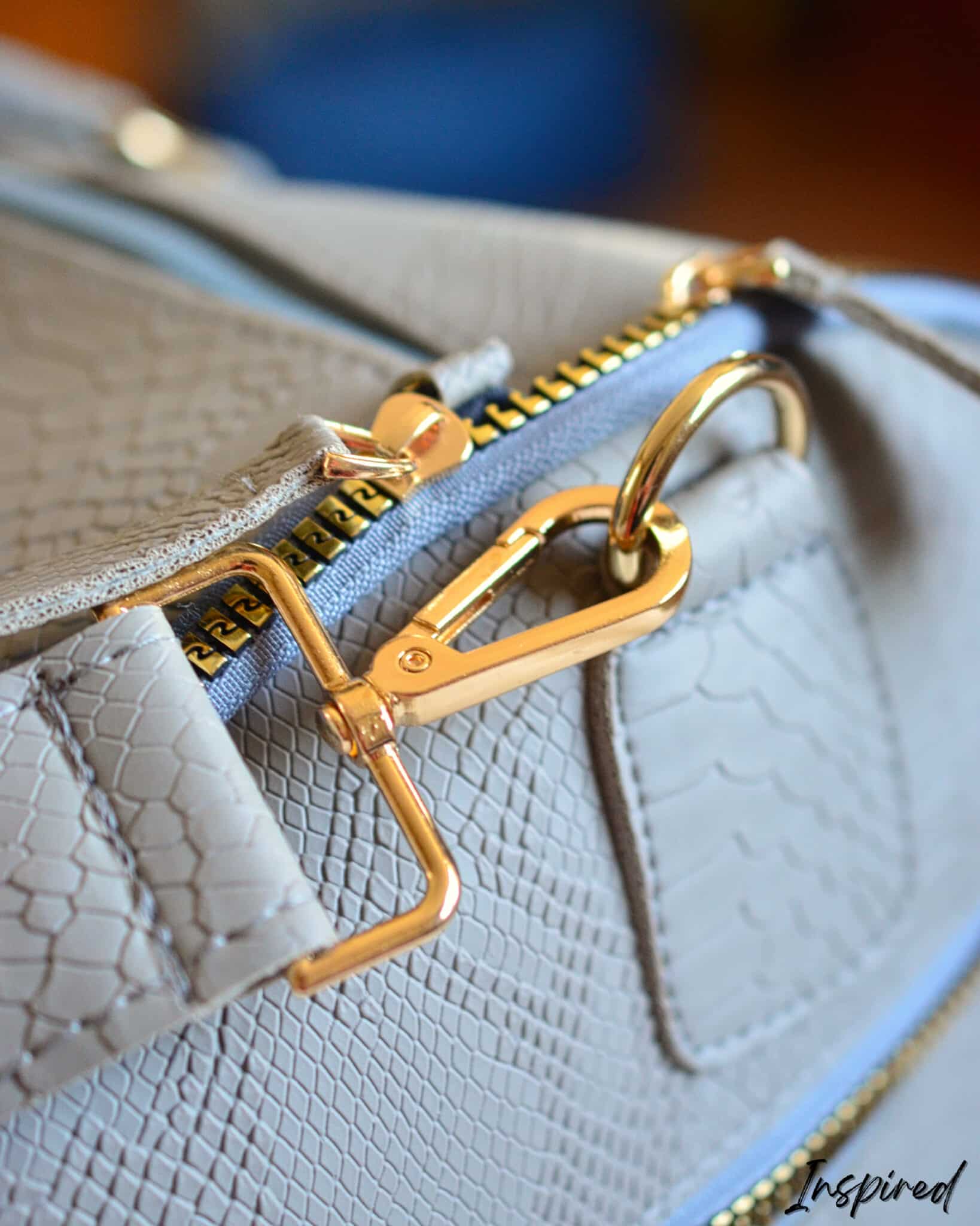 Grey_ Explorer Bag 3 DSC 3217 scaled