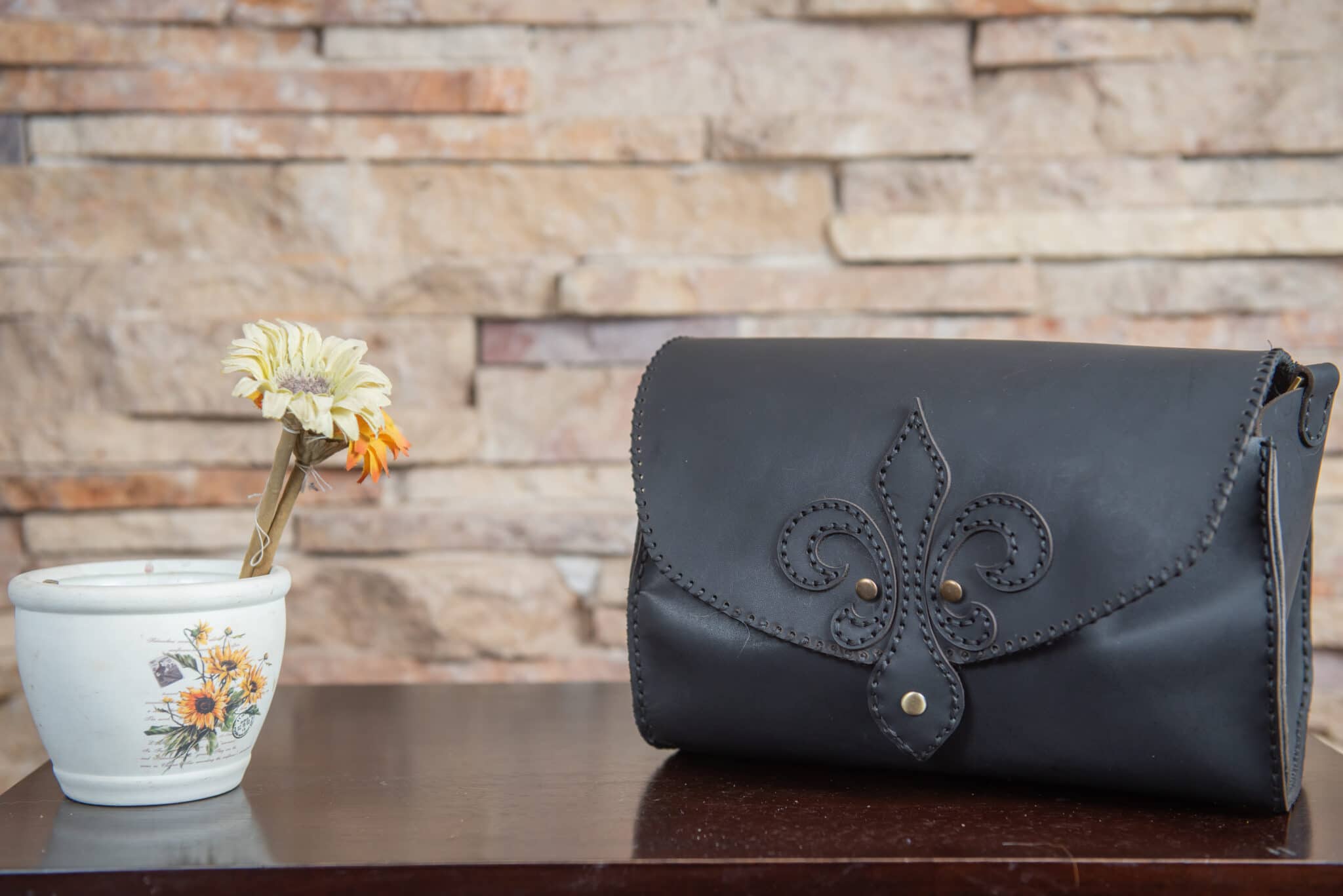 Iconic Handmade Bag 5 DSC 9887 scaled