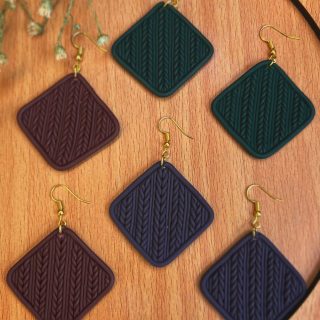 Diamond Knitted Dangles