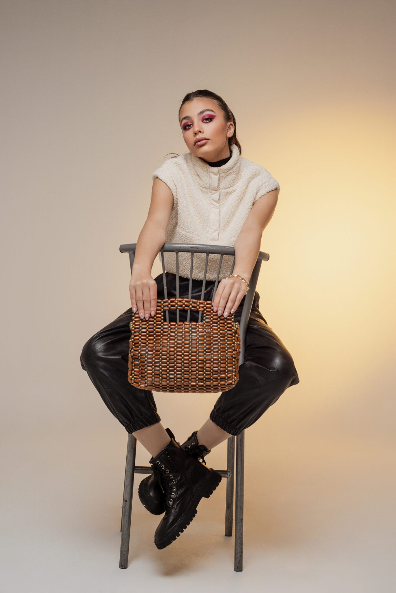 DIGO Wooden Beaded Bag 2 F8E39D4B F760 4441 8D99 F825DF046F32 scaled scaled