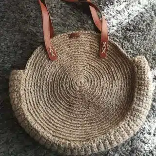 Stylish round bag