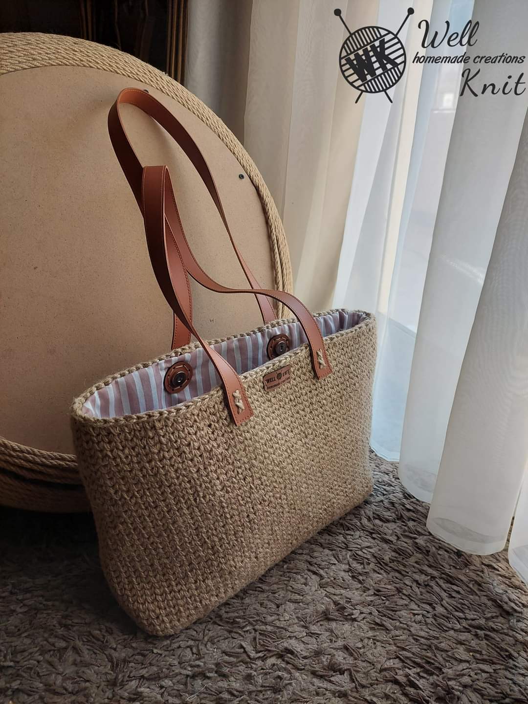 Rectangular bag with leather handle 3 FB IMG 1684884903259