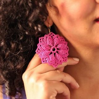 Micromacrame flower earrings