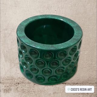 Candle pot made of resin