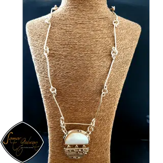 Half moon mother of pearls necklace