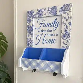 Bleu Farmhouse Pocket Hanger