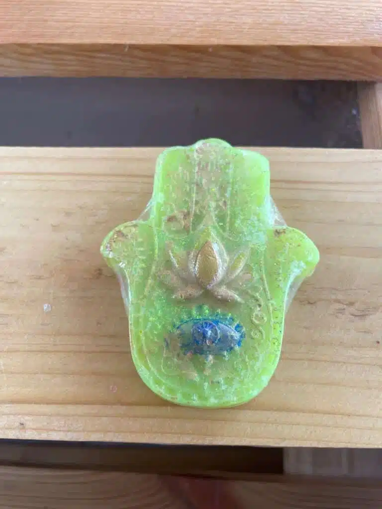 Hamsa glyesrine hand 7 IMG 20210812 WA0040