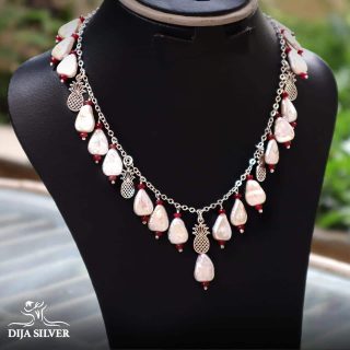 Pineapple pearls jade necklace