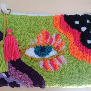 pop color eye clutch