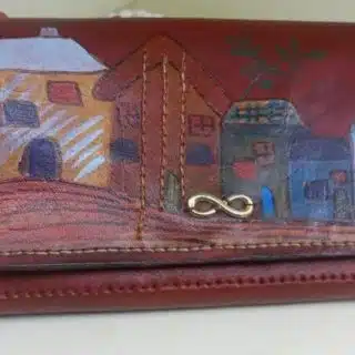 Red lady wallet
