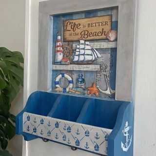 Wooden hanger with pockets for summer