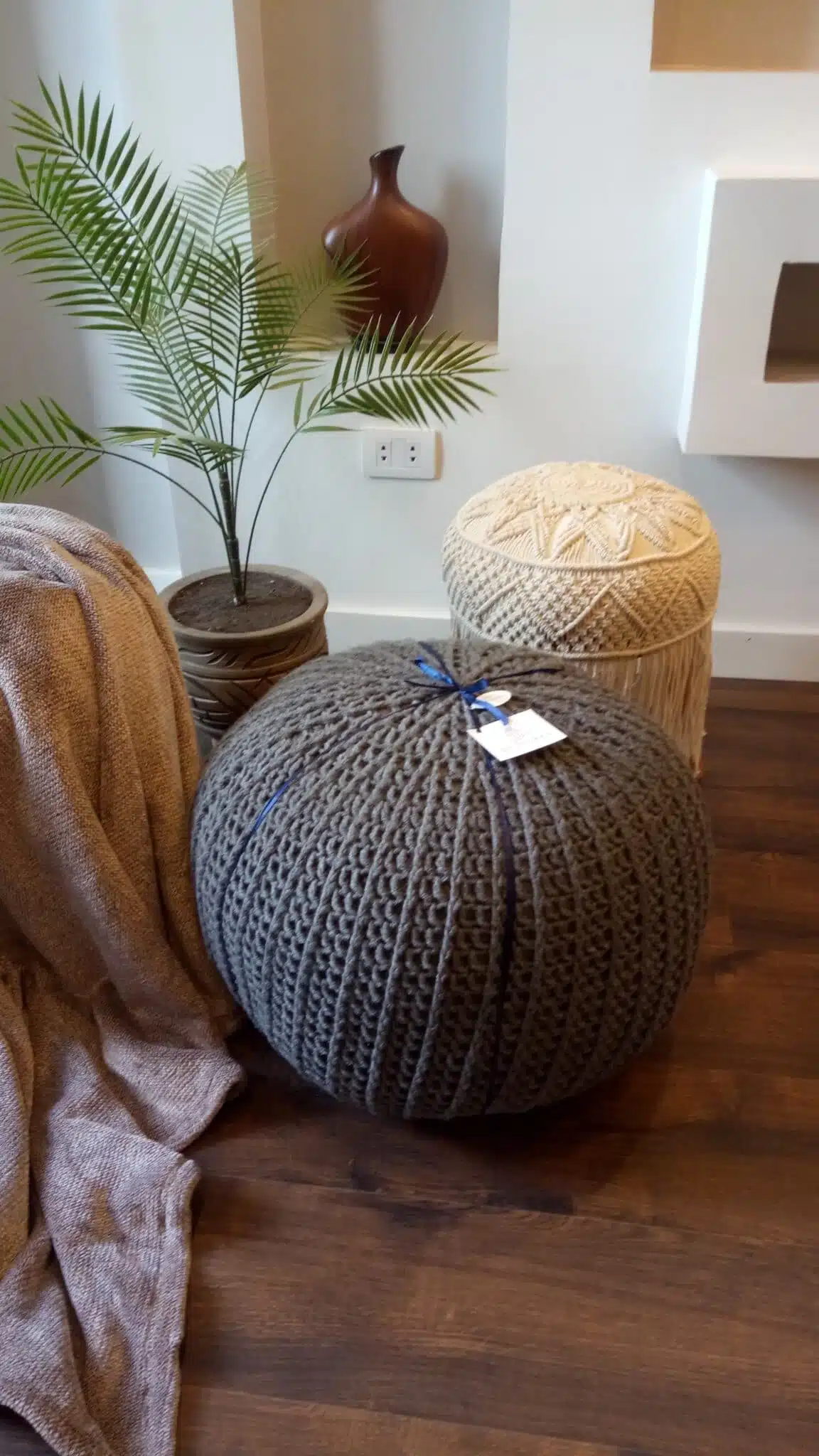 Knitting Pouf 2 IMG20200223112549 scaled