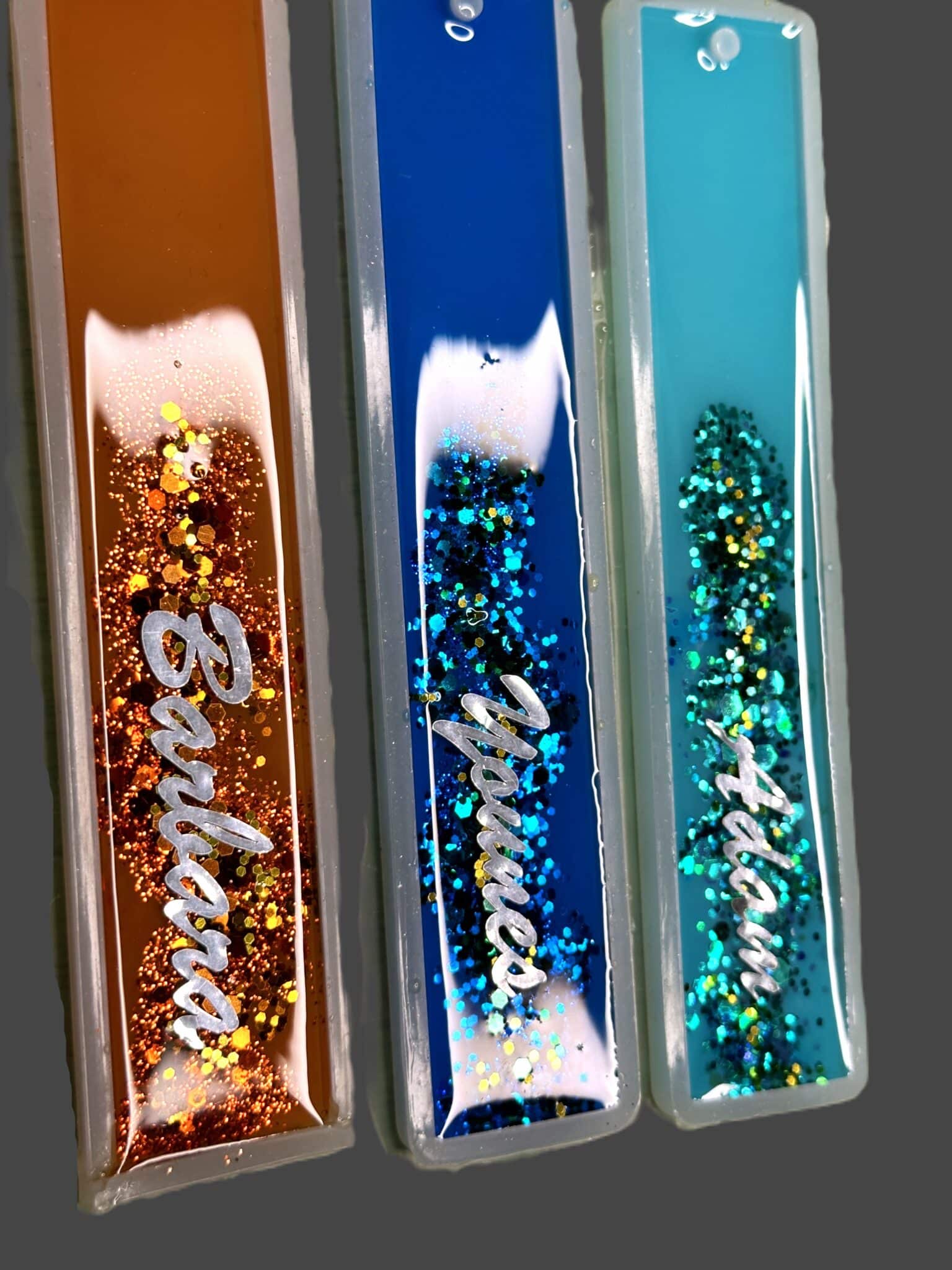 Transparent Resin Bookmarks with Name and Glitter 5 colorful transparent bookmarks with glitter and name