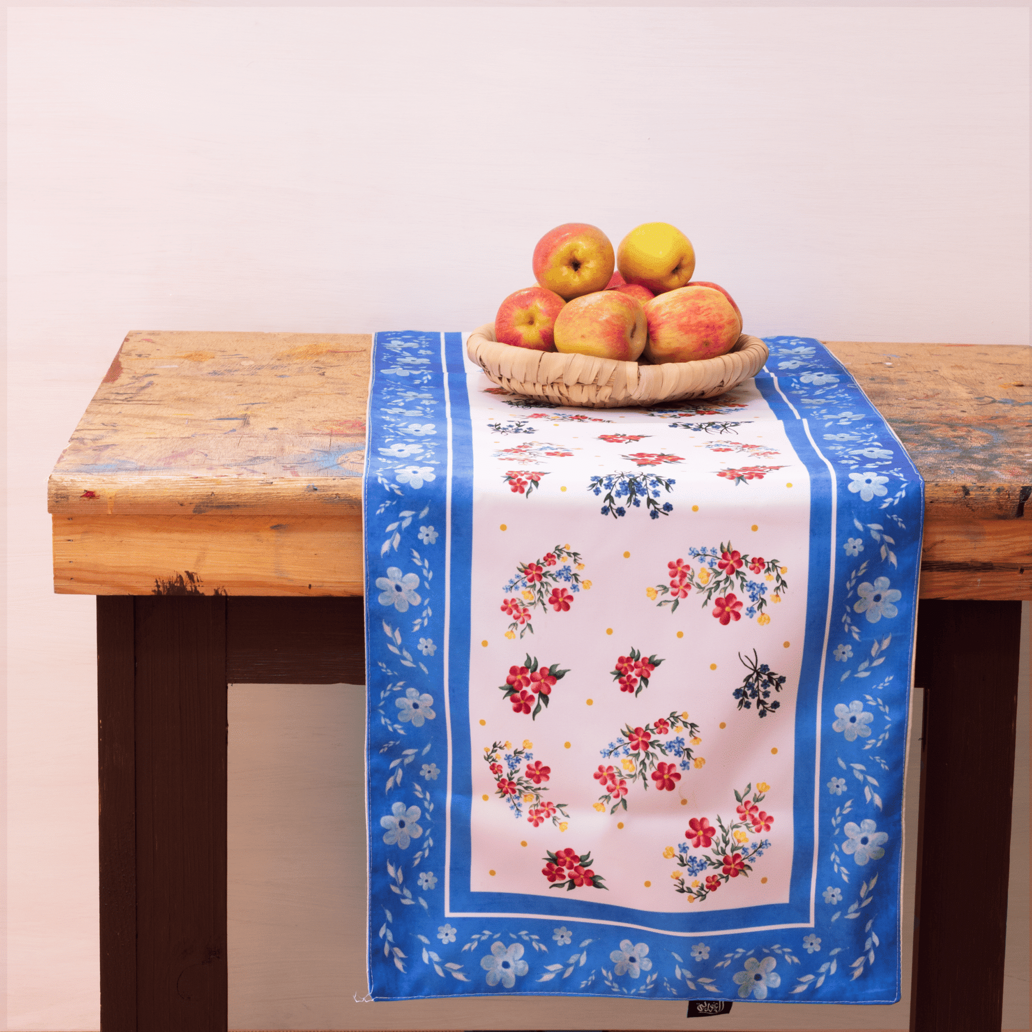 Vintage Table runner 2 IMG 0882