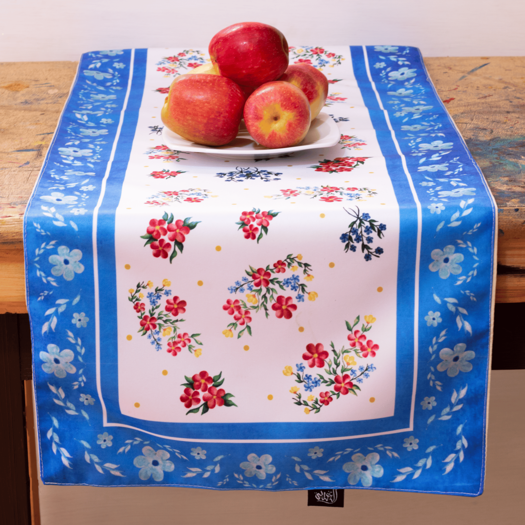 Vintage Table runner 3 IMG 0898