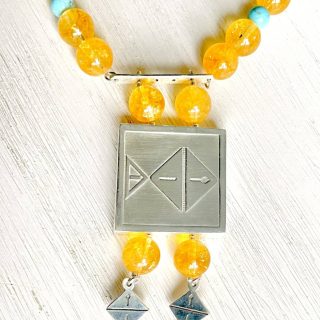 Cetrine necklace, with silver element