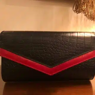 Black X Red clutch