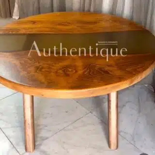 Camila wood with Epoxi