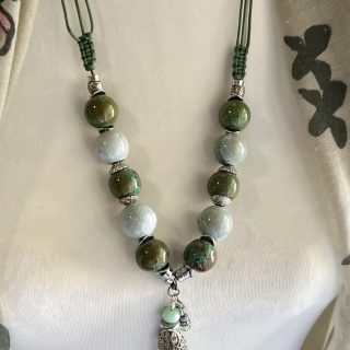 Casual chic long porcelain necklace.