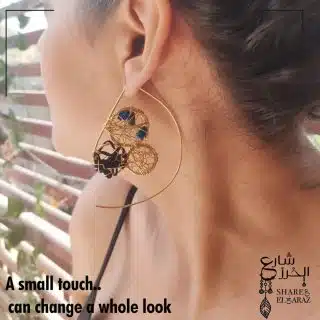 Handmade copper earring with stone