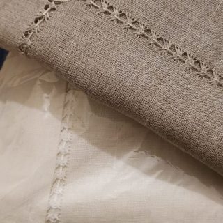1.5×1.5 Linen table cloth