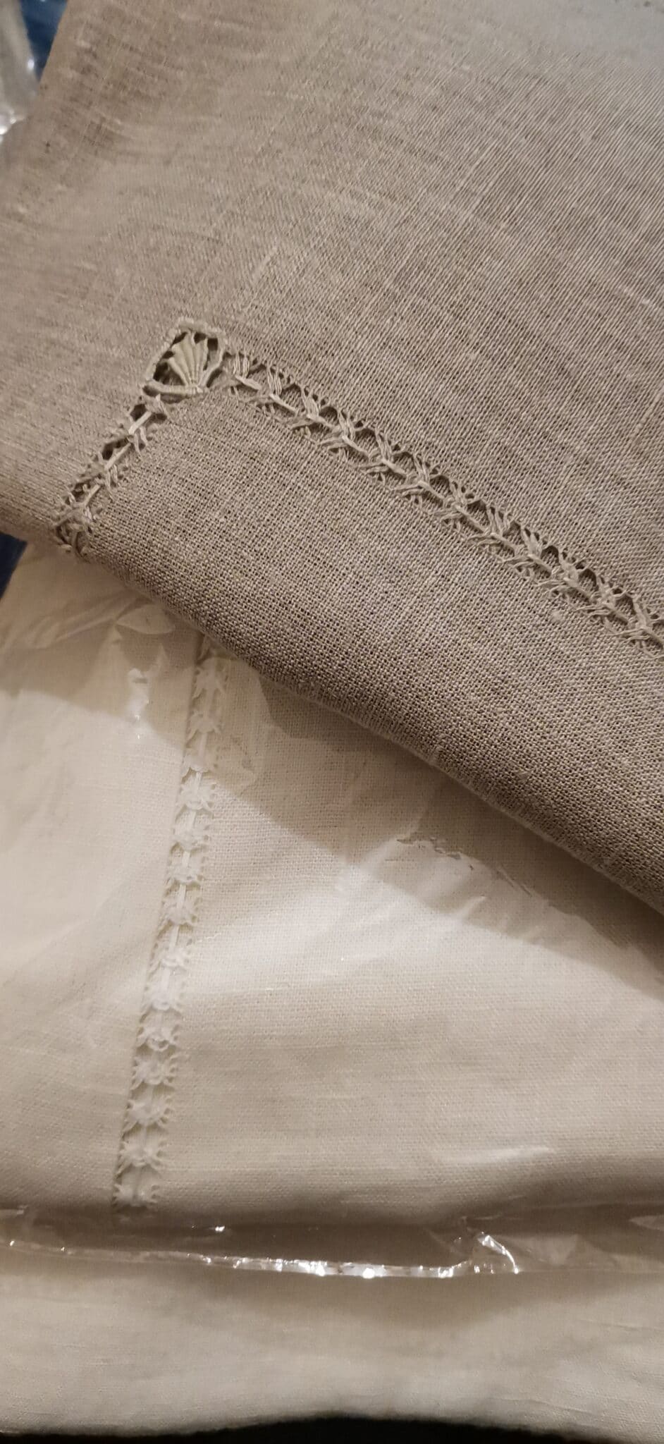 1.5×1.5 Linen table cloth 1 1.5×1.5 Linen table cloth