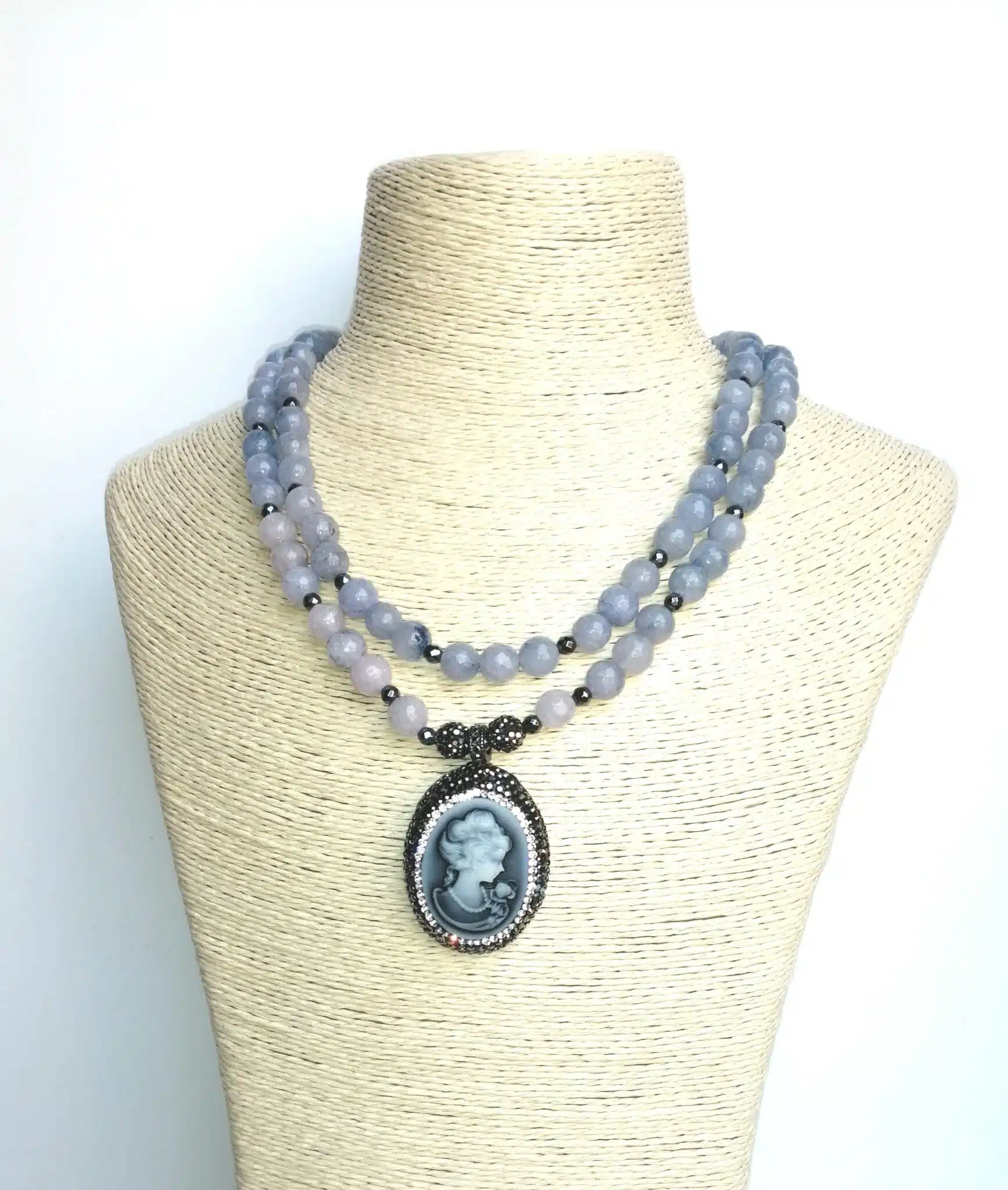 Gray agate necklace 1 Gray agate necklace