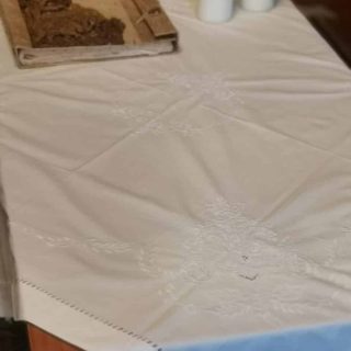 Cotton table cloth