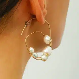 Handmade copper earrings with pearl