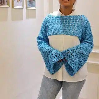 Shell cropped sweater