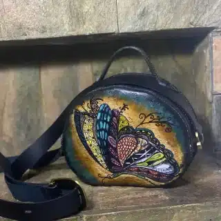 شنطة فراشة برسومات زخرفية