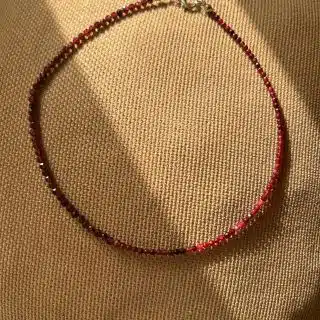 Garnet and agate chocker