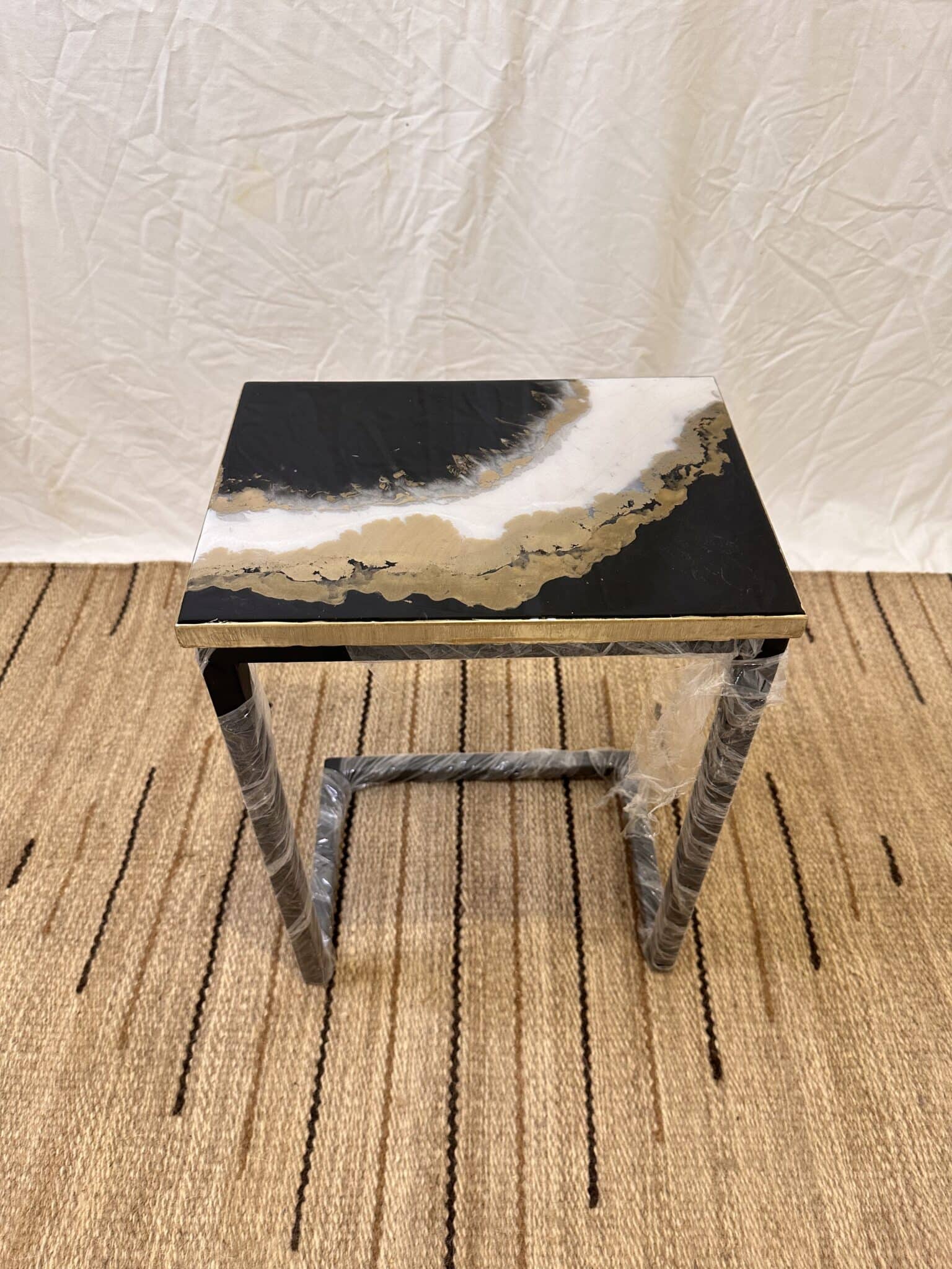 Golden-Black Table Set 1 black-gold table small size