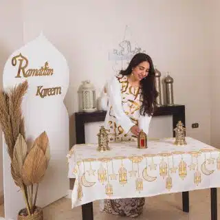 Table Cover Fawnees We Zeena