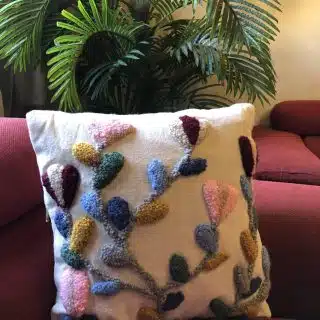 Flowery cushion cover