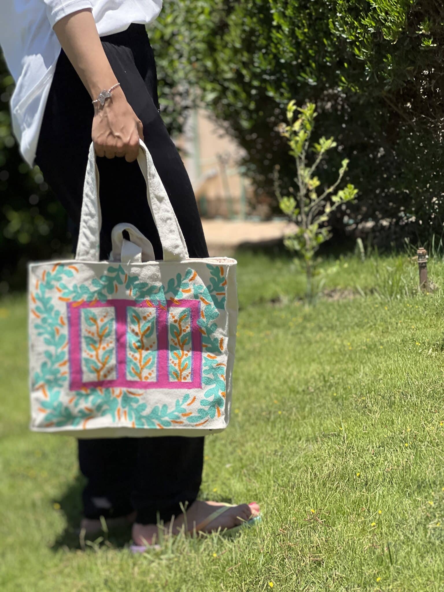 square totebag 4 IMG 4452 3 scaled