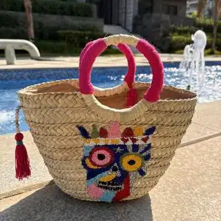 Skull straw bag