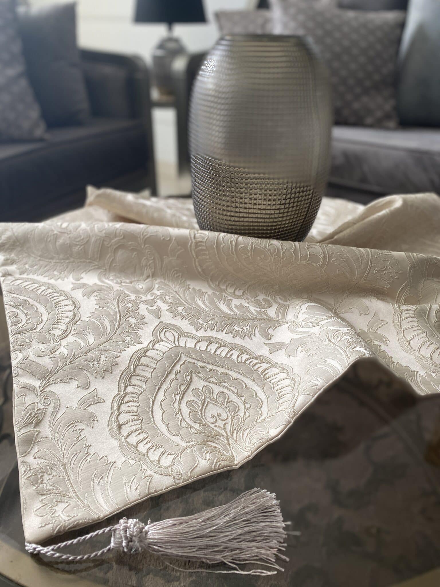 Gold Damask runner 4 IMG 7183 scaled