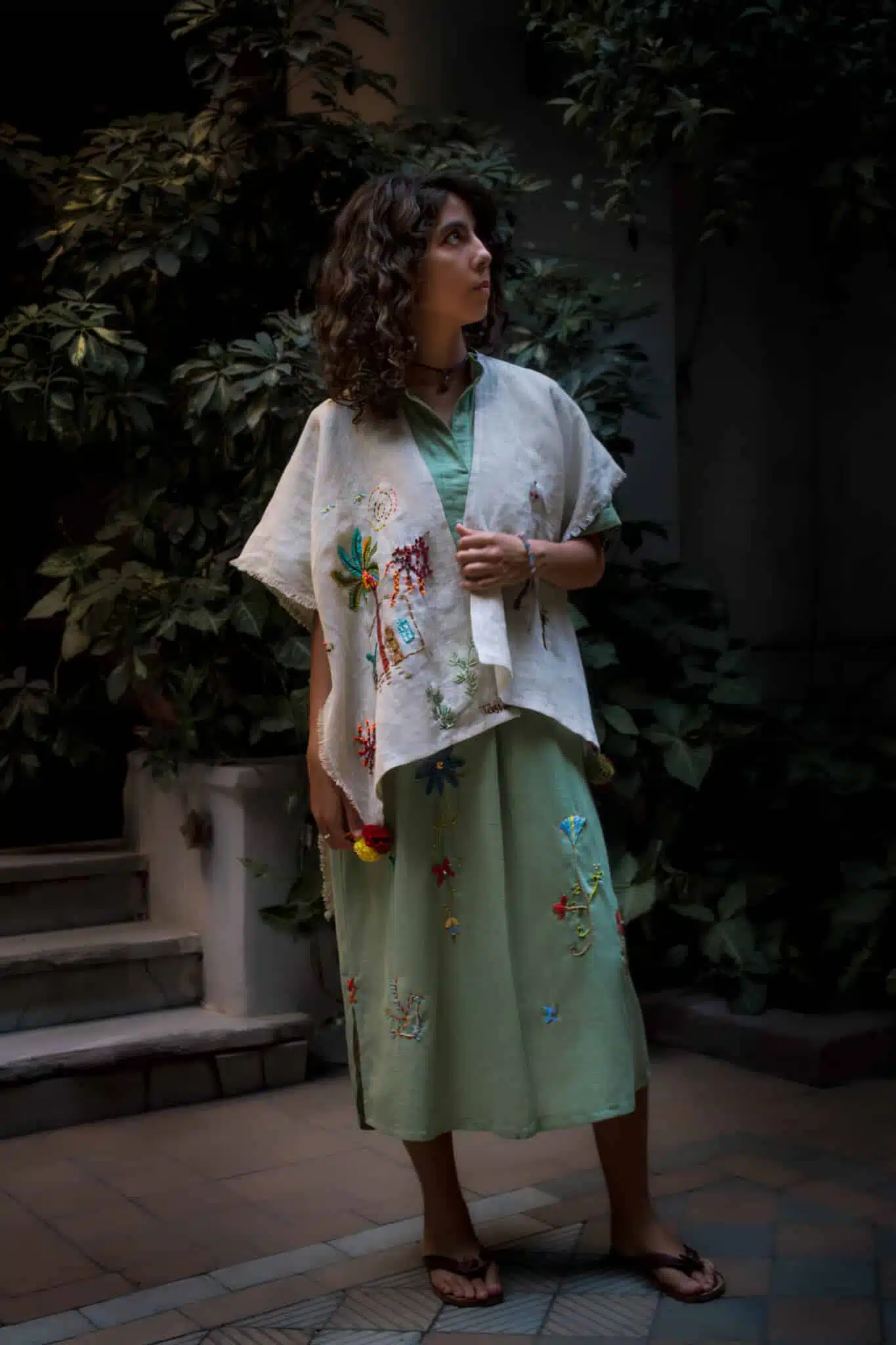 Ardi Pure Linen Beige Poncho 2 IMG 8622 Enhanced NR 2 Edit scaled