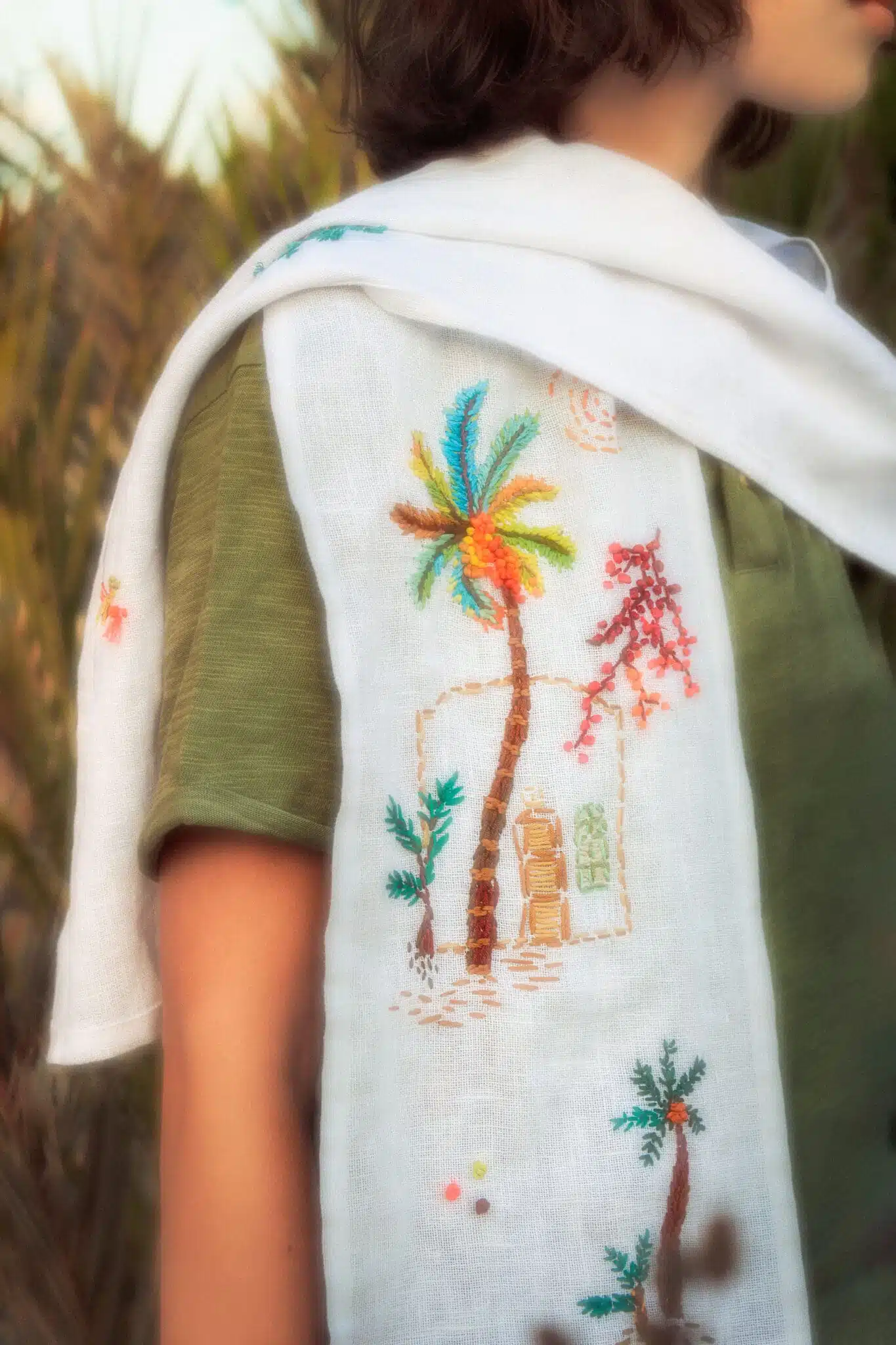 Ardi Pure Linen Scarf (White) 2 IMG 8703 Enhanced NR Edit scaled