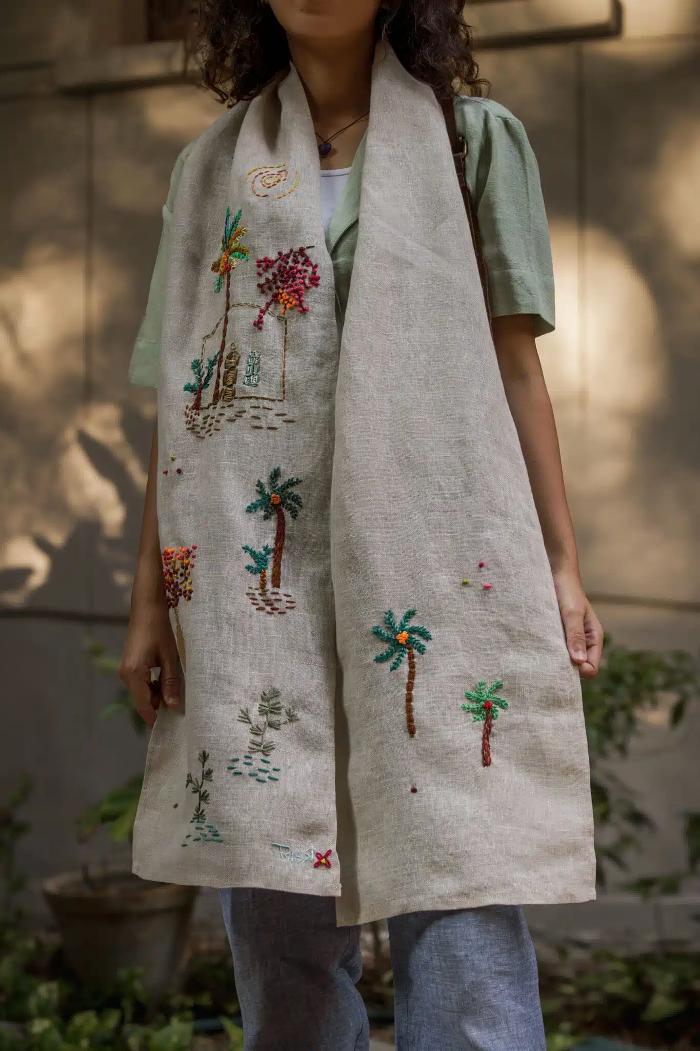 Ardi Pure Linen Scarf (Beige) 2 IMG 9250 Enhanced NR Edit scaled