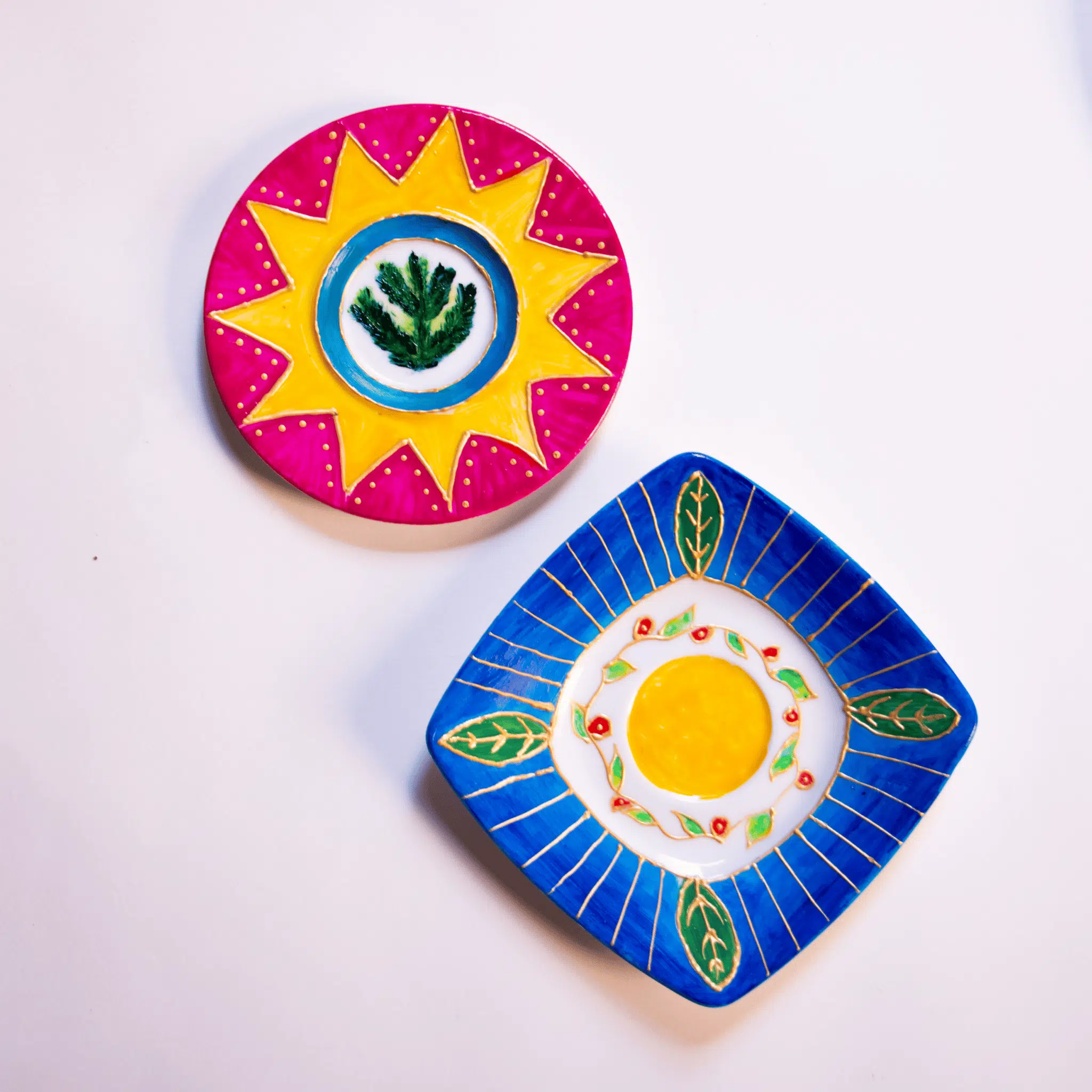 Decorative blue and green leaves plate 2 IMG 9325