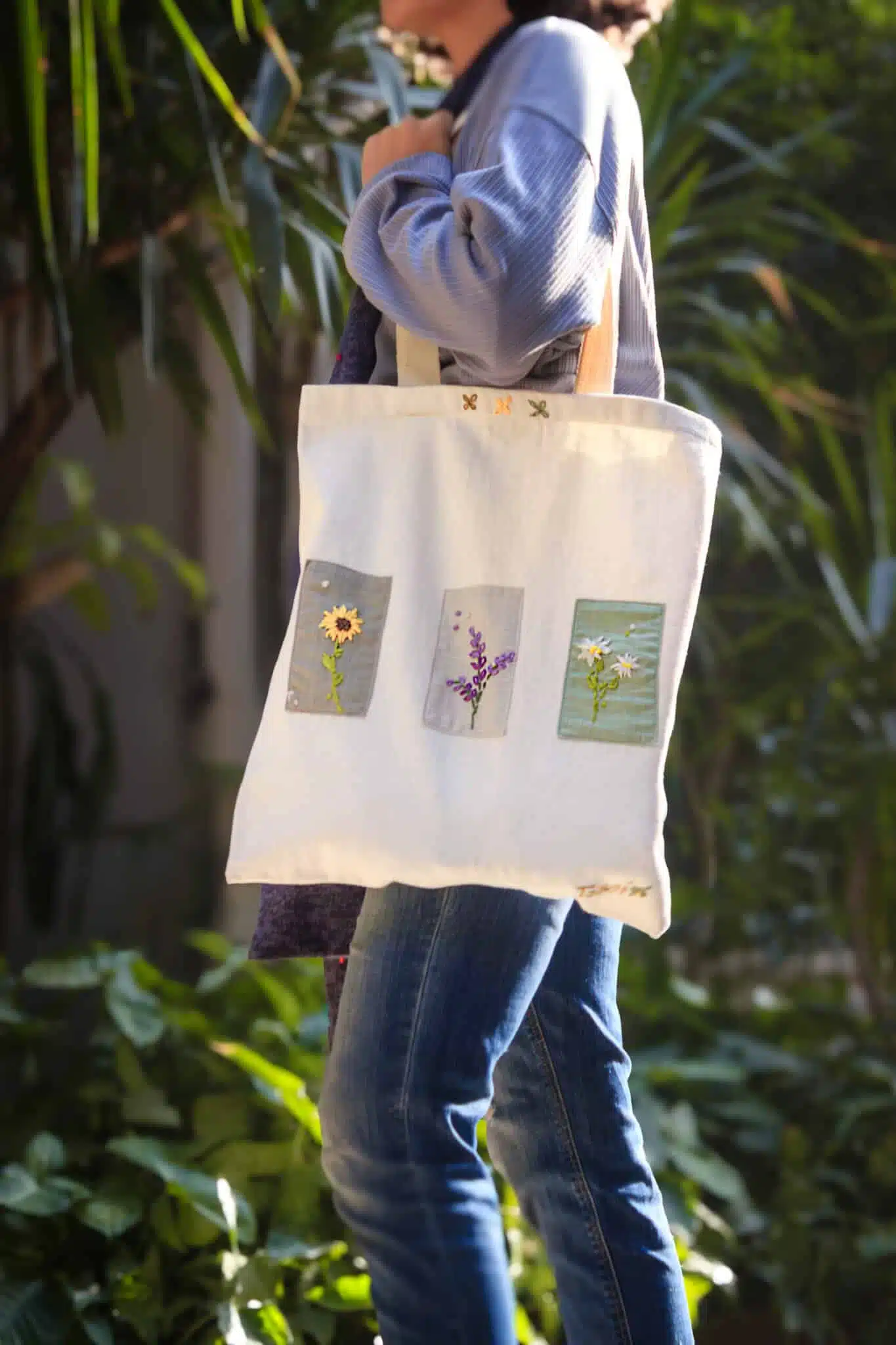 Three Flowers Linen Patches Tote Bag 1 Three Flowers Linen Patches Tote Bag