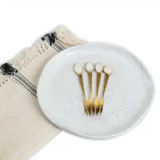 White cake-forks set