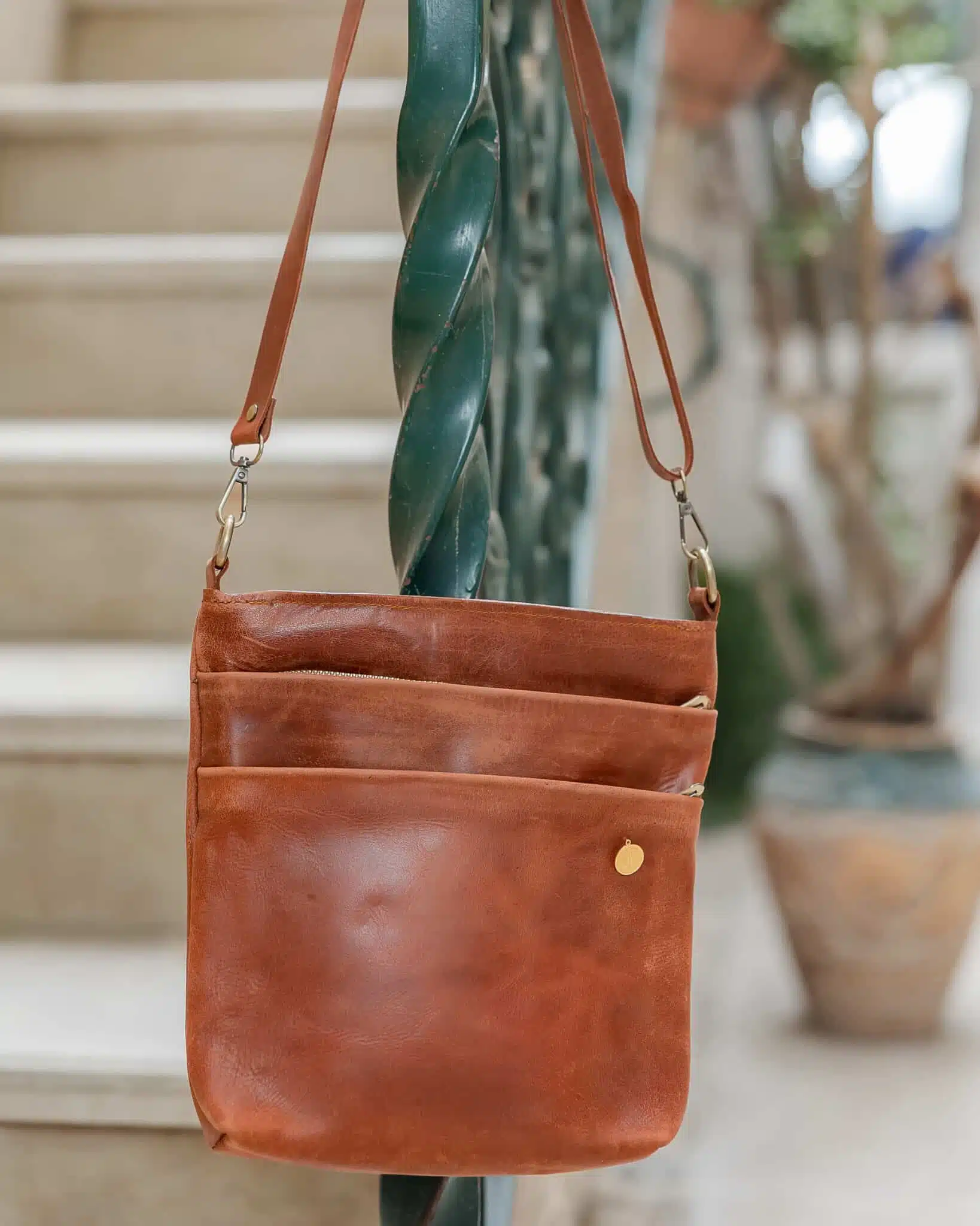 Vintage Small pullup leather Crossbody Purse 2 Jean 84 scaled