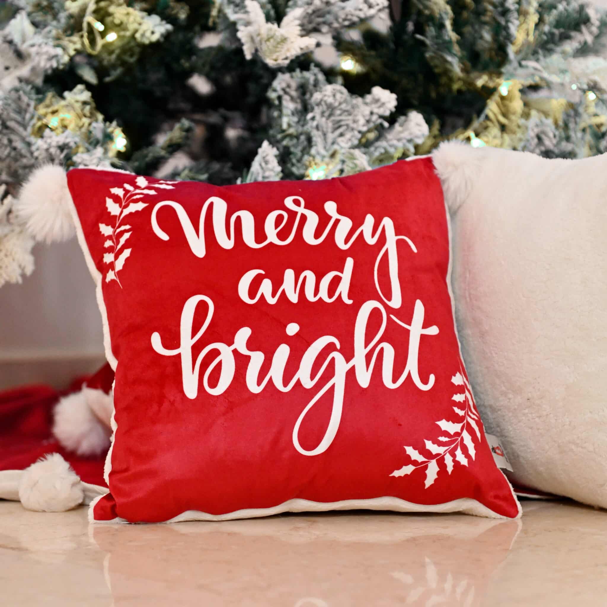 Cushion Merry & Bright 2 MAS 0424 scaled